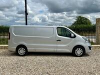 VAUXHALL VIVARO